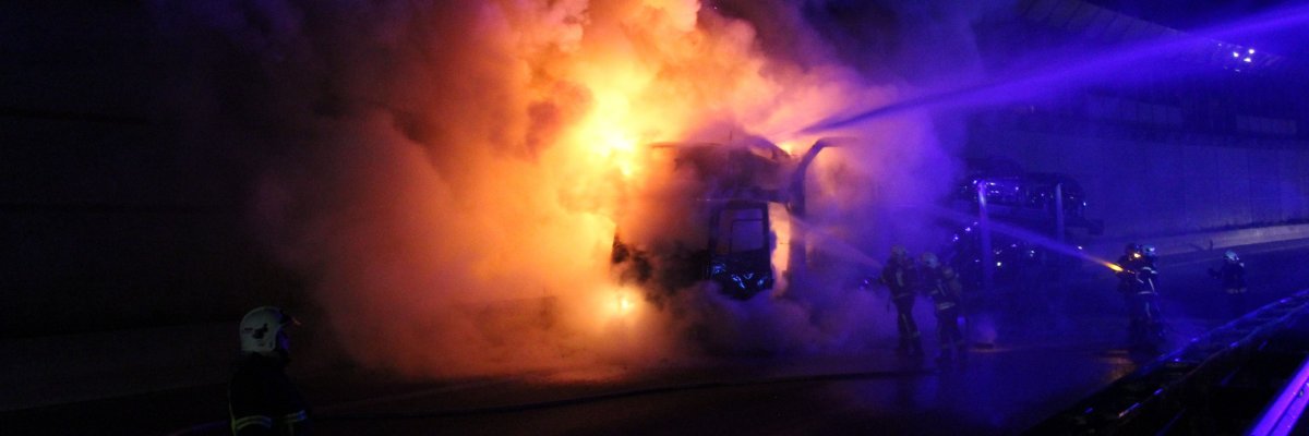 Löschung des LKW Brands bei der B 10