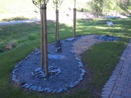 Geologiepfad Trier mit ortstypischem Gestein aus Schiefer