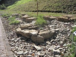 Geologiepfad Zweibrücken mit ortstypischem Gestein aus Muschelkalk