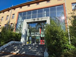 Kita Husterhöhe Abgebildet ist das Gebäude Banana Building