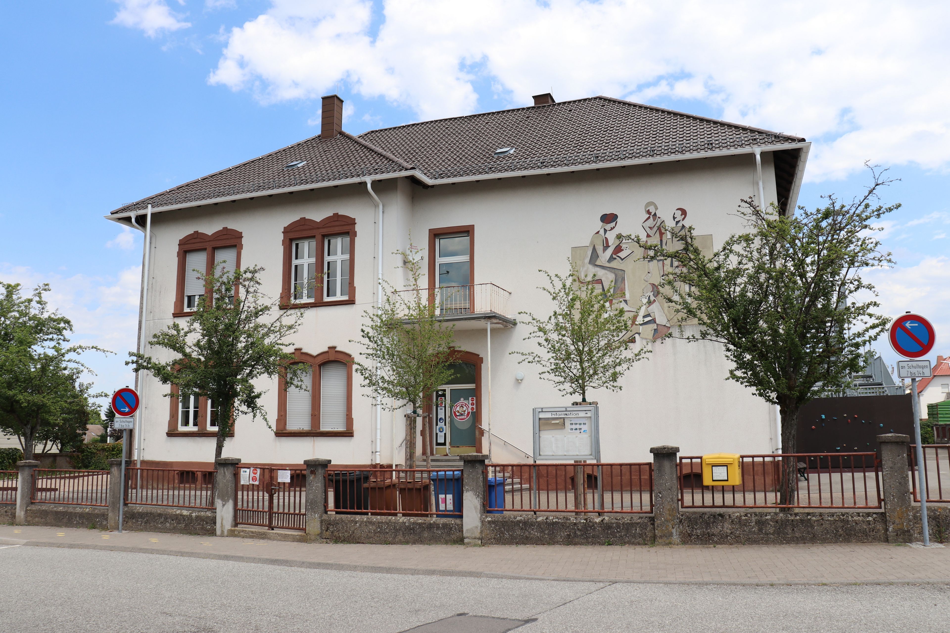 Grundschule Gersbach Außenansicht 