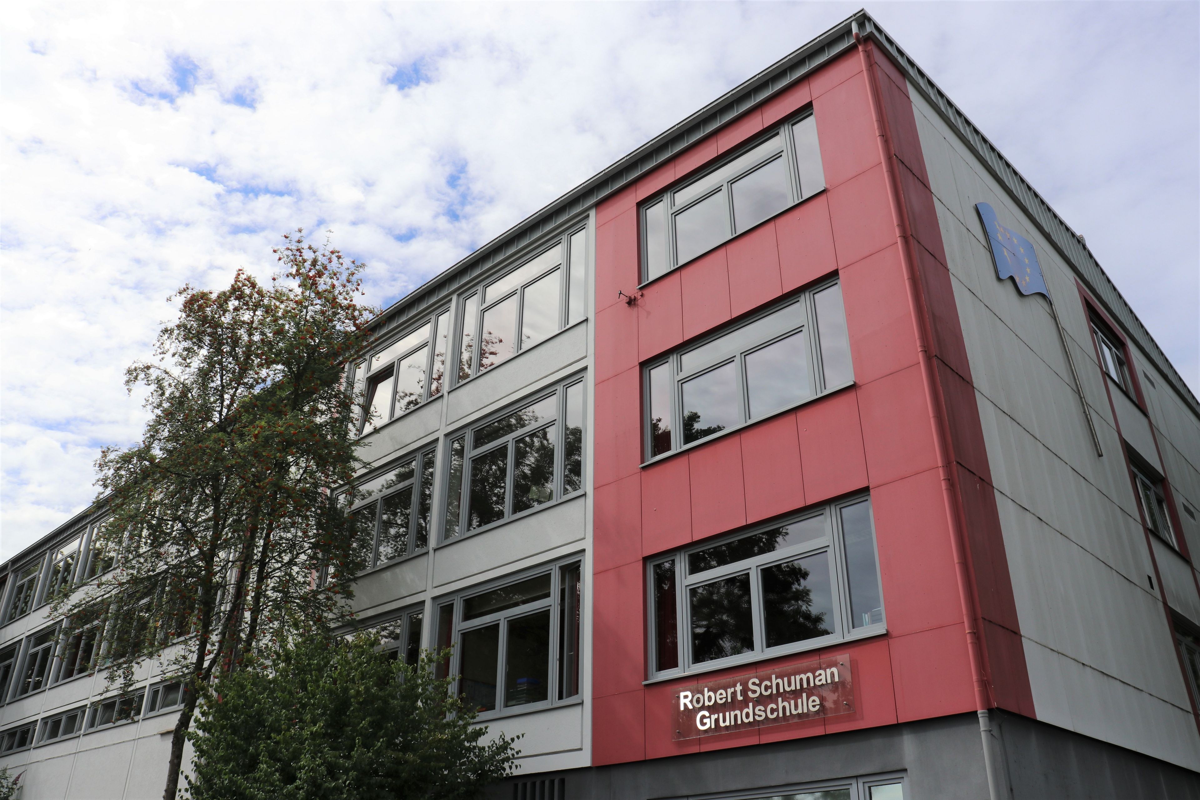 Grundschule Robert Schuman Außenansicht 