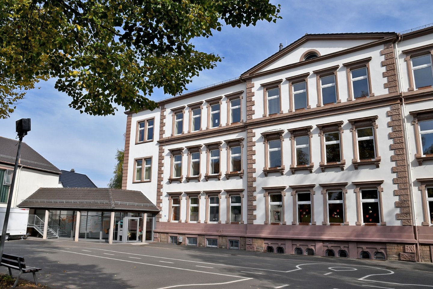 Matzenbergschule Matzenbergschule Außenansicht