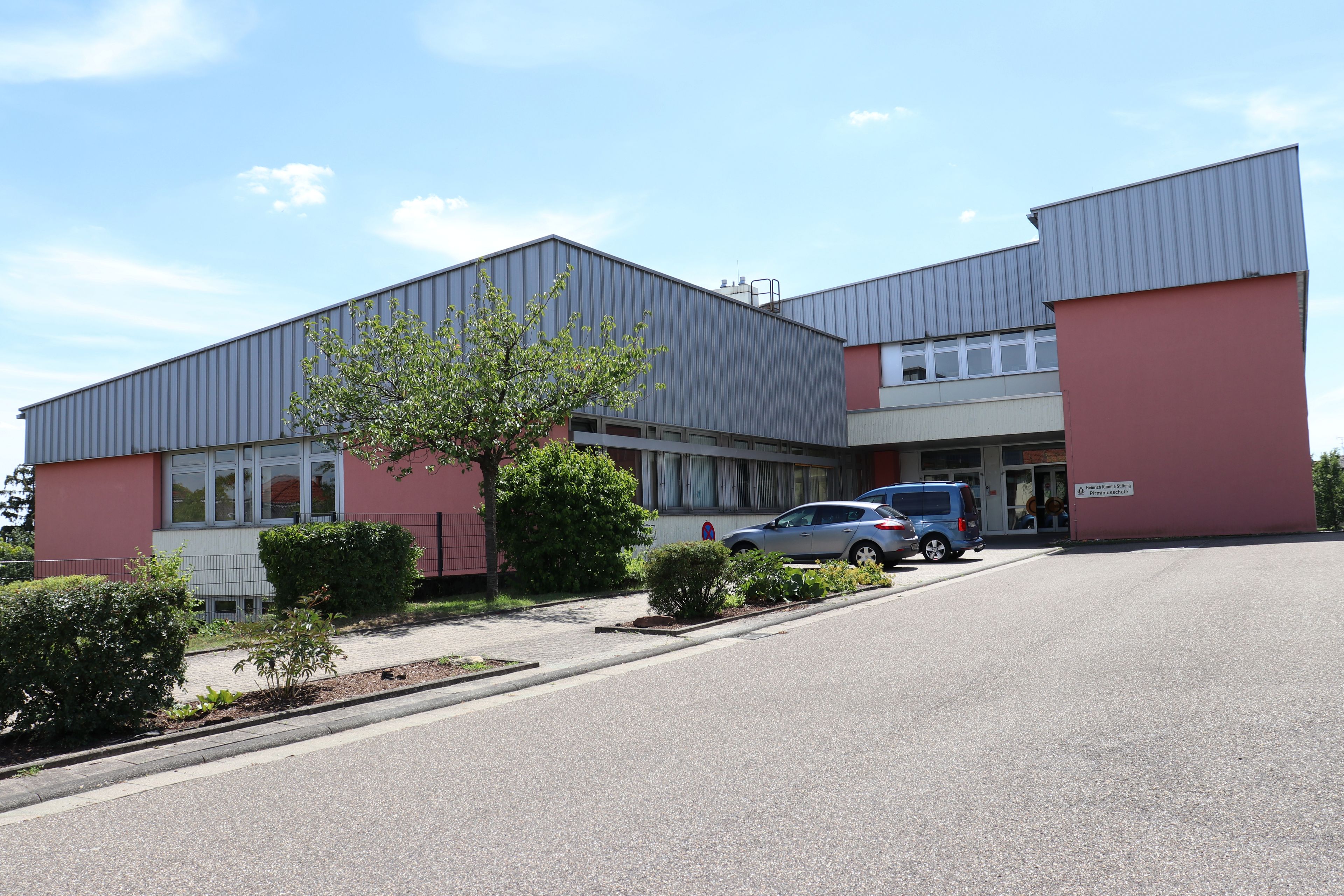 Pirminiusschule Außenansicht 