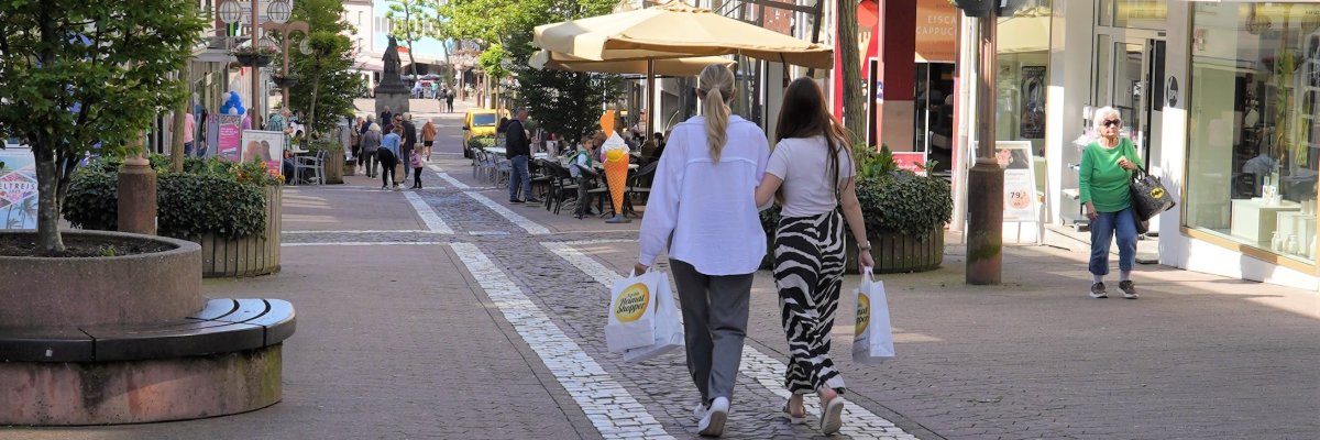 Innenstadt Blick in die Fußgängerzone