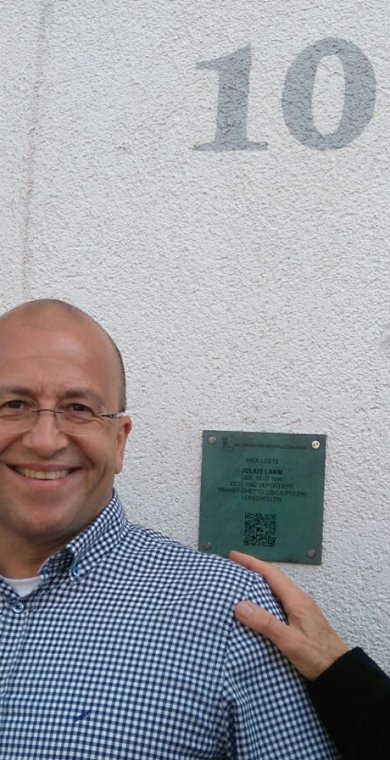 Gruppenfoto an der Burgstraße 10 