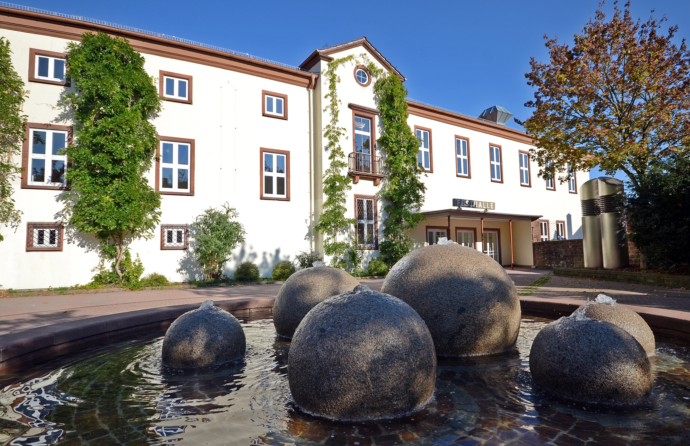 Außenansicht von Festhalle 