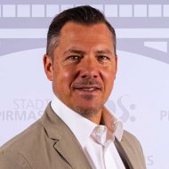 Portraitfoto von Amtsleiter Mark Schlick 