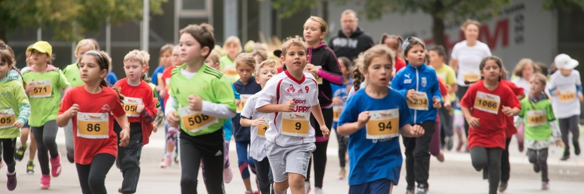 Bambinilauf 2019 Kinder am joggen 