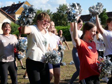 Einblick in das Training von Inclusion Cheer, ein Projekt im Rhamen des Bundesprogramms "Demokratie Leben!" ins Leben gerufen durch den Turnverein Pirmasens und seine United Cheerleader Pirmasens