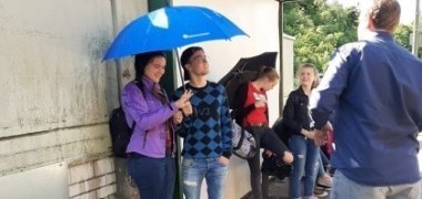 Dreh zum Film: Lass andere nicht im Regen stehen 