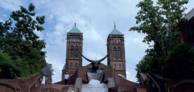 Ausstellungsplakat mit Stierbrunnen abgebildet, zur Fotoausstellung der Stadtfotografen 