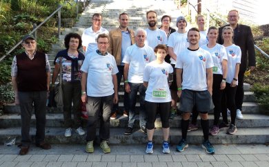 Team PS_Poissy vor einer Treppe