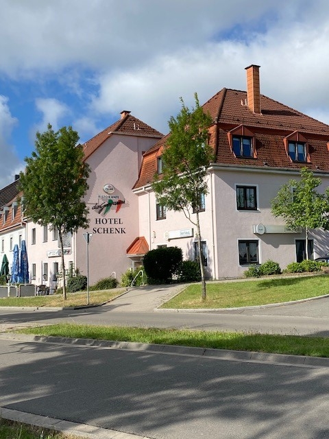 Hotel Schenk ???i18n.translate: de.plugin.accommodationEditor.image.label module: common.common.lib.structuredData.accommodations???