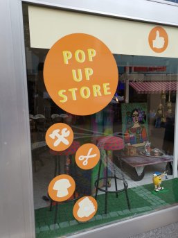 Pop Up Store